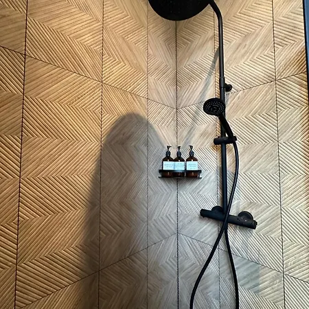 Kloozia Centre Standing Kwatera prywatna