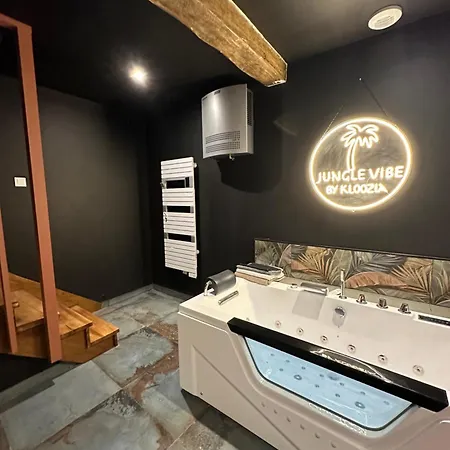 民宿 Kloozia Centre Standing