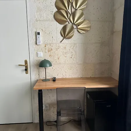 Kloozia Centre Standing * אנגולם