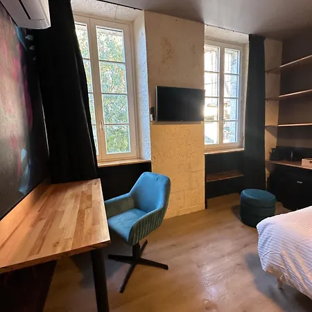 Kloozia Centre Standing *